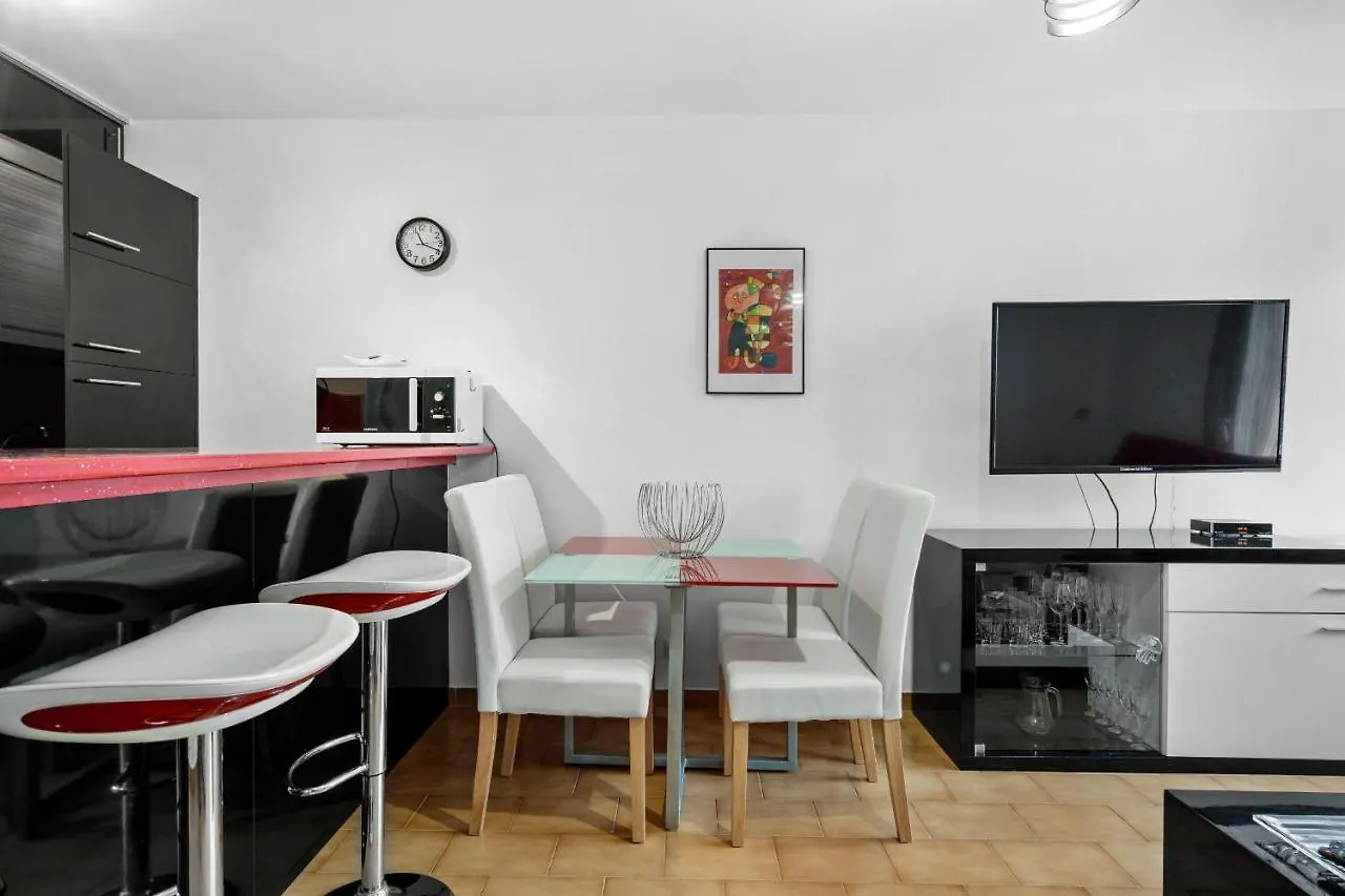 Welcs Apartamento 110 Emp Cerca Del Mar Empuriabrava 0*,  İspanya